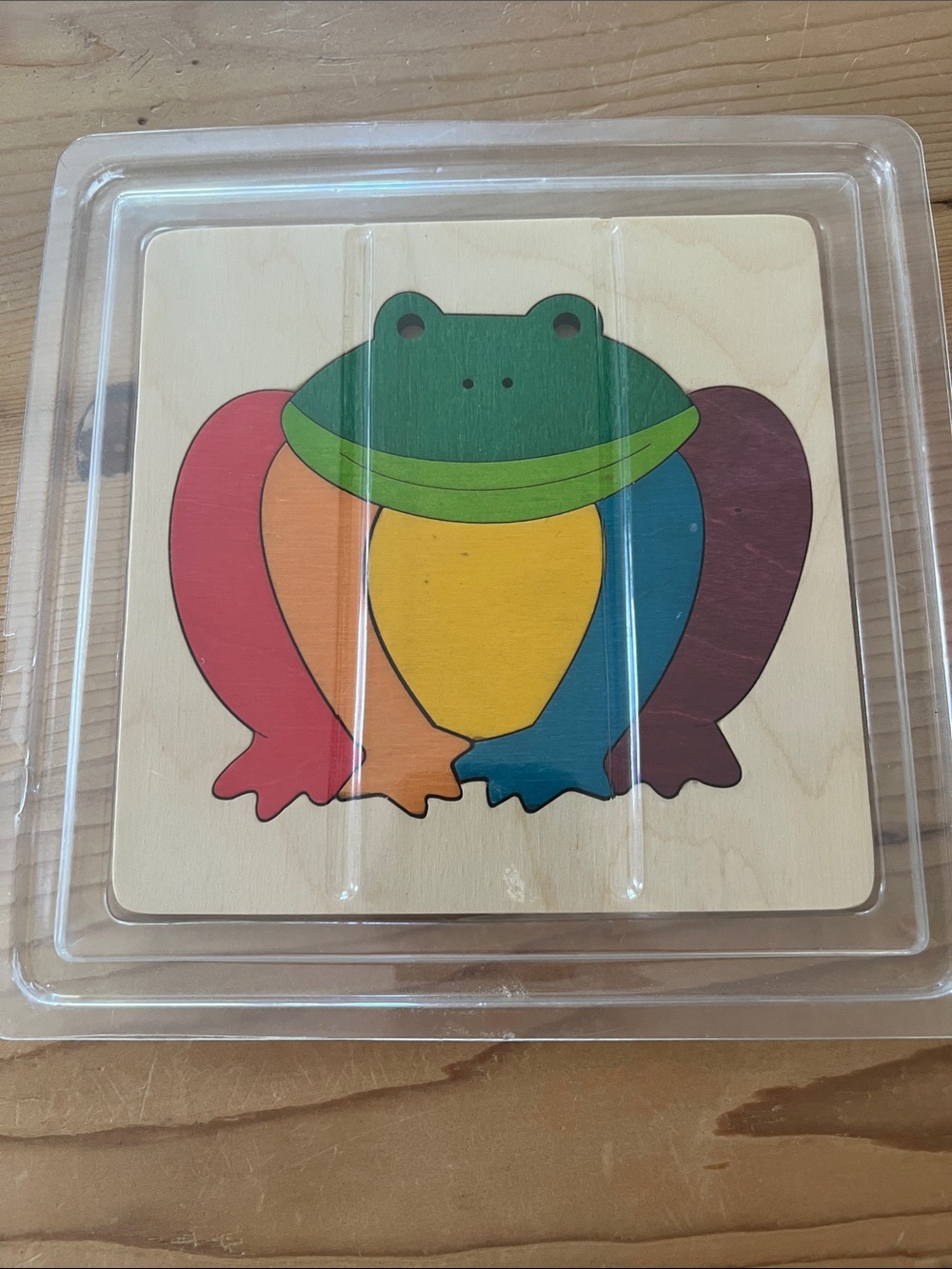 Hape | George Luck | Colorful Frog Puzzle - Green, Yellow, Blue